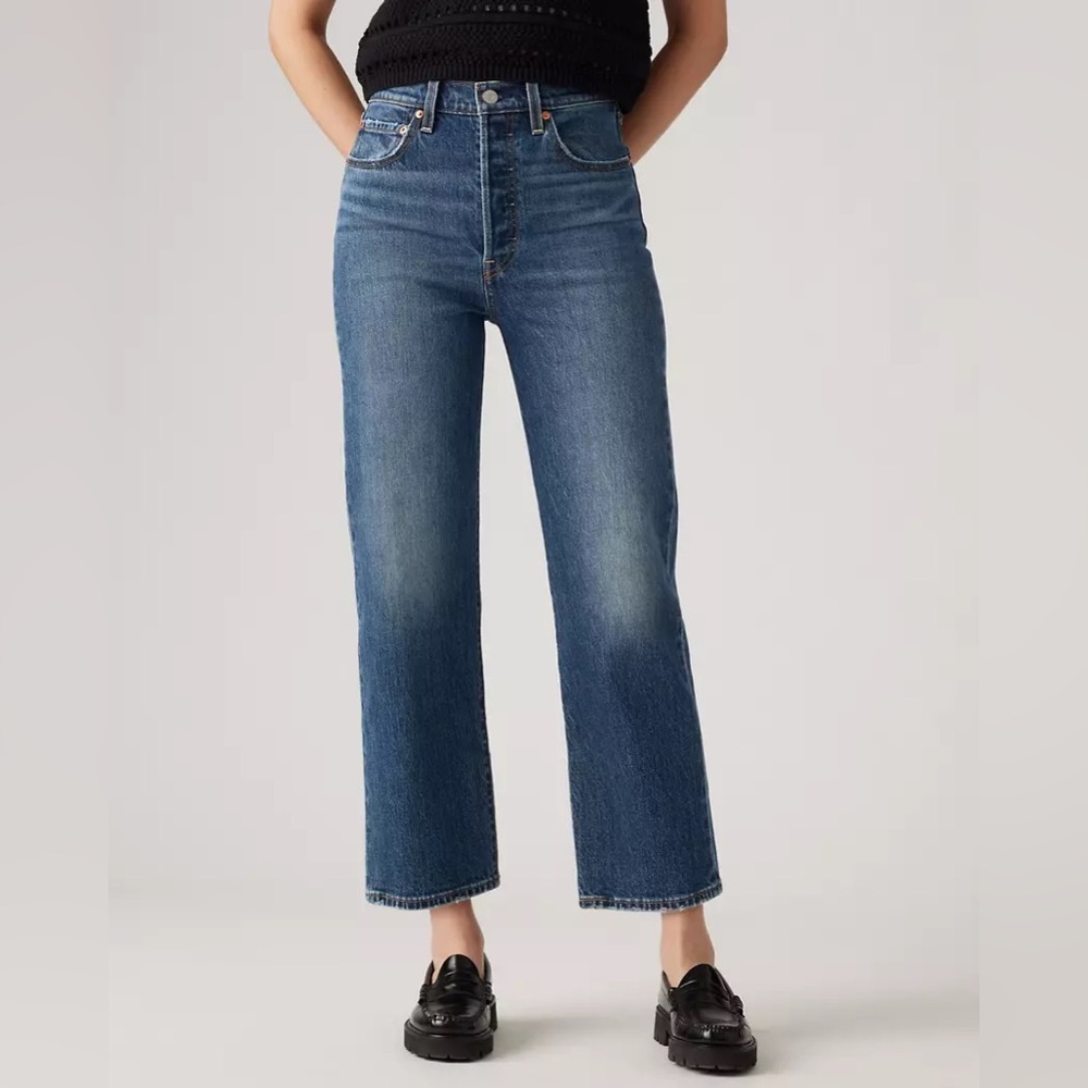 ❌Sold❌Levis ribcage ultra high rise straight ankle jean size 26 - Picture 2 of 11